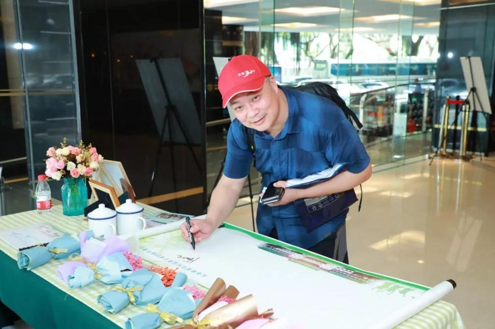 长春地质学院仪器专业同学30周年聚会